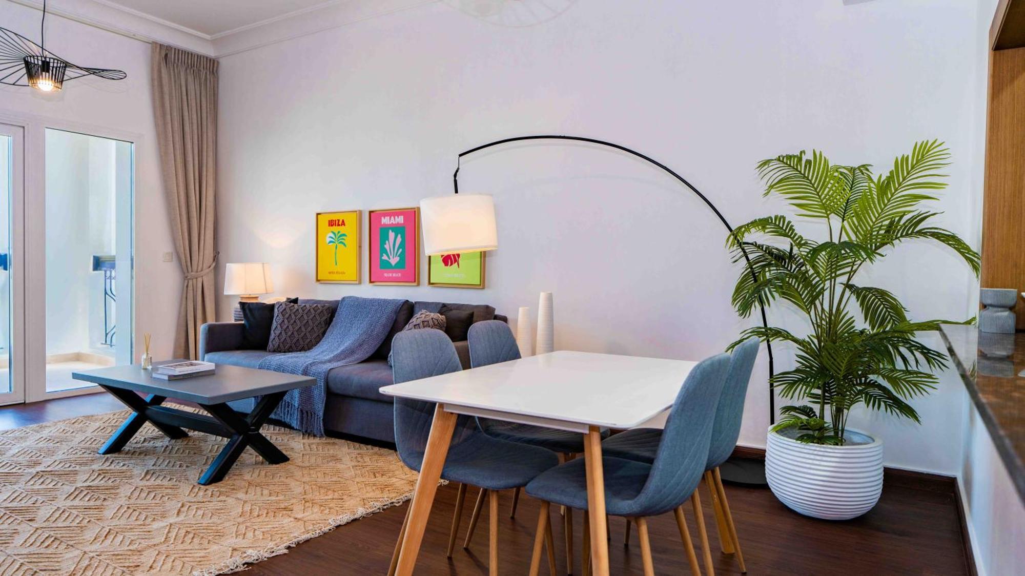 Two Bed In Ansam Hosted By Voyage Abu Dhabi